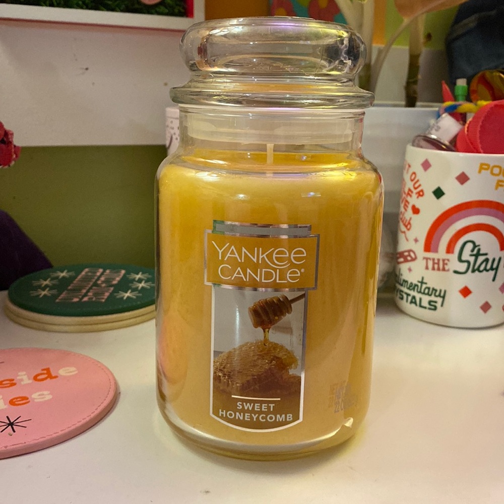 Yankee Candle Sweet Honeycomb large jar candle